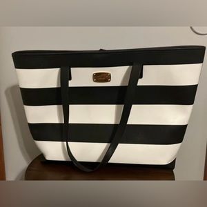 Michael Kors Black & White Jet Set Travel Tote